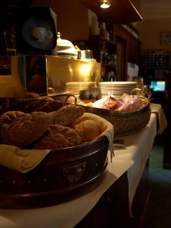 Hotel Ristorante La Terrazza プラネック エクステリア 写真